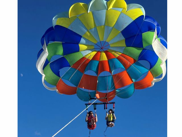 パラセーリング、沖縄