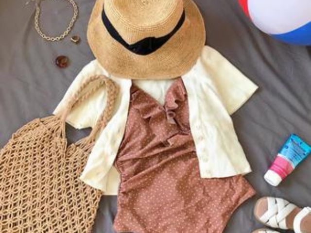 沖縄　パラセーリング　持ち物　水着